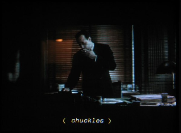 Italics, correctly: ( chuckles )