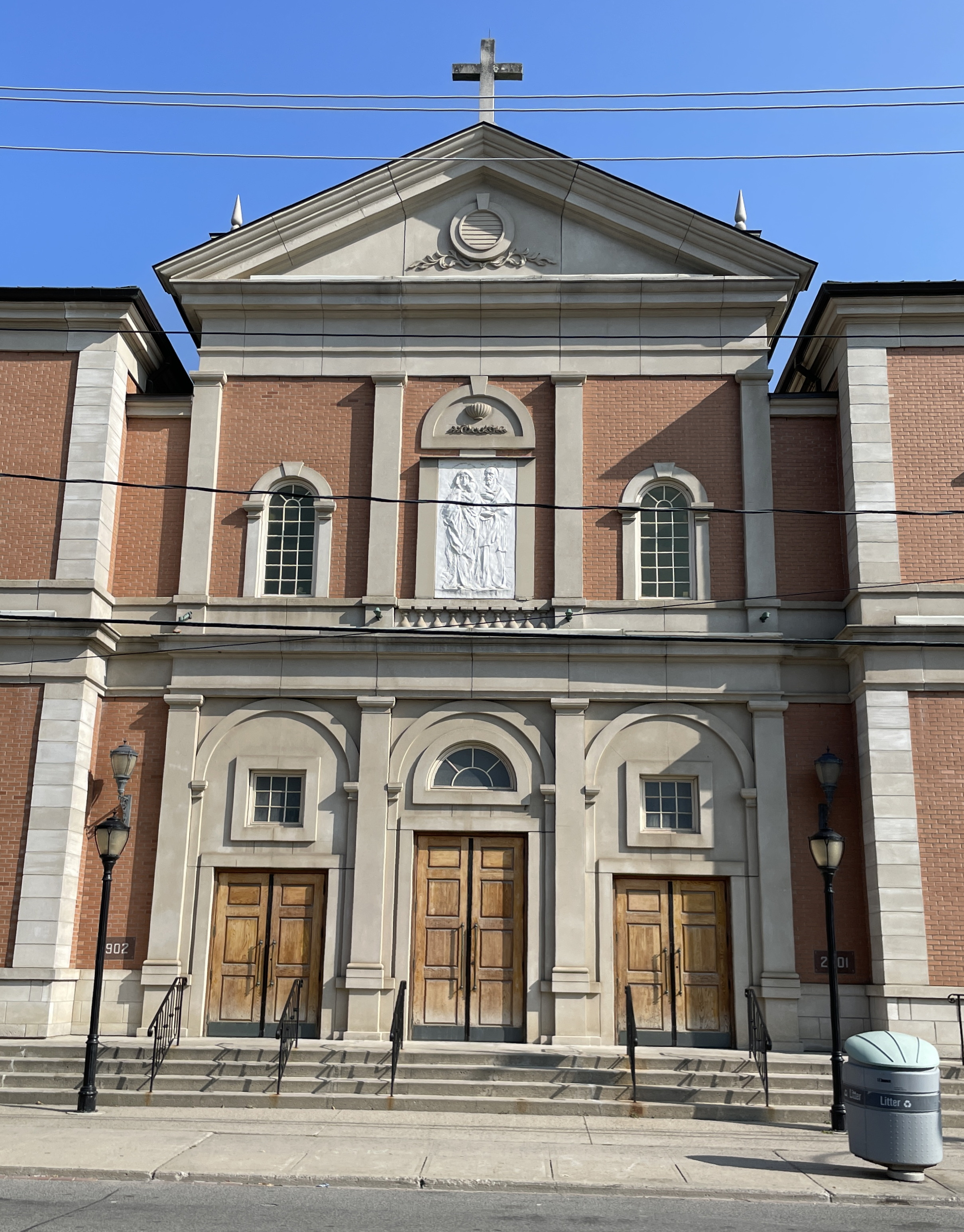 Church has no signage